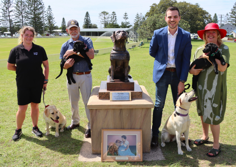 Page Power from Guide Dogs Australia, Mrs Jean Dowsett's nephew David Williams, Deputy Lord Mayor Declan Clausen and artist Julie Squires at the new Tessa the guide dog statue in Stockton