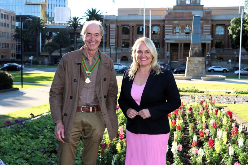 Freeman of the City Distinguished Laureate Professor Roger Smith AM after being presented with his medal by Newcastle Lord Mayor Nuatali Nelmes.