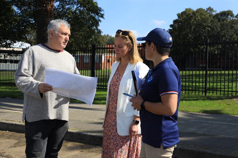 City of Newcastle's Sports Infrastructure Working Party Chair Peta Winney-Baartz discusses the draft Masterplan with sports club representatives at Waratah Park.