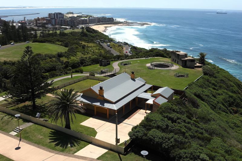 Aerial shot of Shepherds Hill Cottage at King Edward Park.