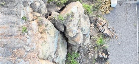 South Newcastle Cliff Line Rock Column Remediation