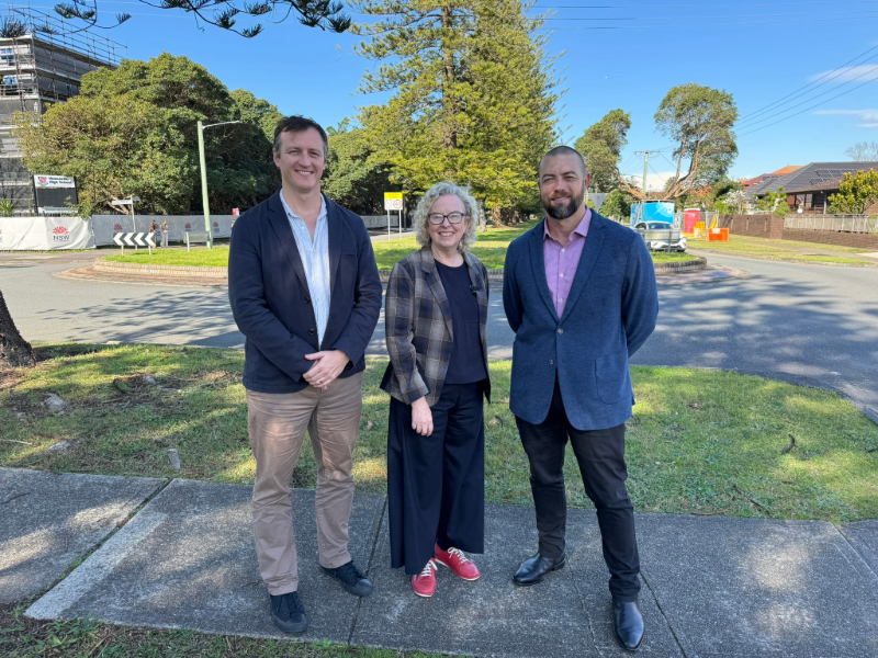 Cr Pringle, Federal Member for Newcastle Sharon Claydon and Ryan Tranter on Parkway Avenue, Hamilton South
